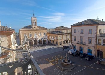 Foto 1 - Attività Commerciale VIA ROMA
 
31, Cupra Marittima - foto 1