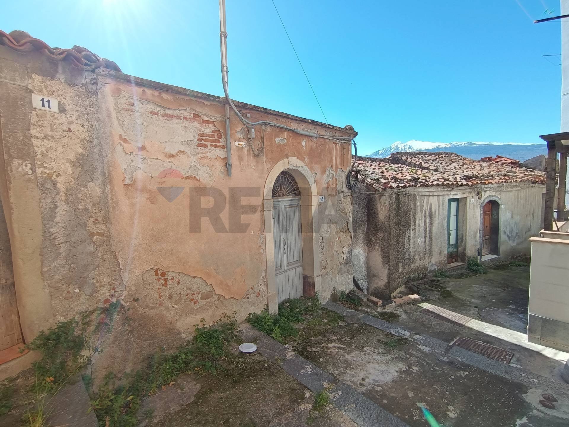 Edificio all\'aperto - Casa indipendente via Cesare Battisti
 
13, Castiglione di Sicilia - foto 1