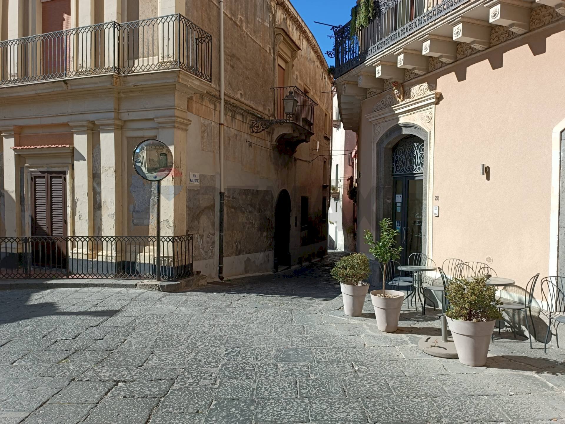 Edificio all\'aperto - Casa indipendente via Cesare Battisti
13, Castiglione di Sicilia - foto 3