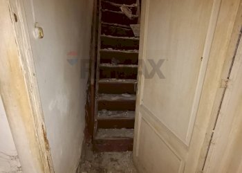 Scale - Casa indipendente via Cesare Battisti
 
13, Castiglione di Sicilia - foto 12