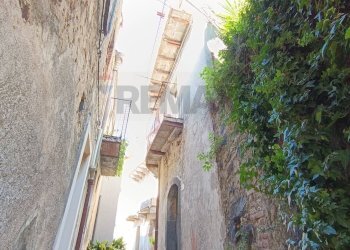 Edificio all\'aperto - Casa indipendente via Cesare Battisti
 
13, Castiglione di Sicilia - foto 18