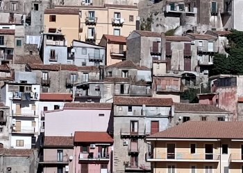 Edificio all\'aperto - Casa indipendente via Cesare Battisti
 
13, Castiglione di Sicilia - foto 26