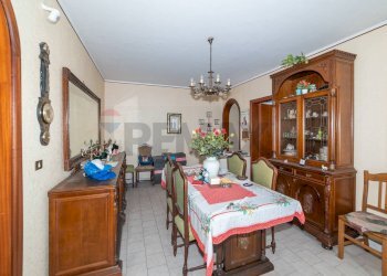 Sala da pranzo - Quadrilocale Viale Moncada
 
13, Catania - foto 2