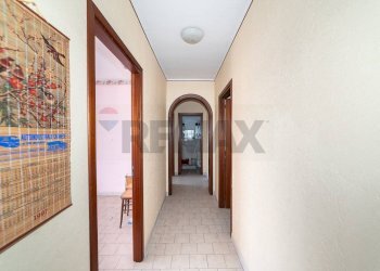 Hall / corridoio - Quadrilocale Viale Moncada
 
13, Catania - foto 6