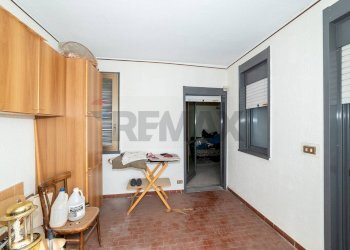 Terrazza - Quadrilocale Viale Moncada
 
13, Catania - foto 9