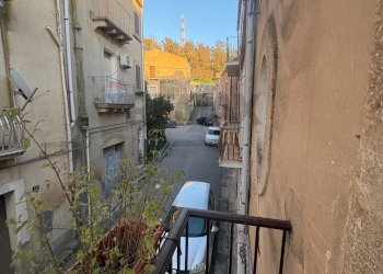 Balcone - Casa indipendente Via Carcere
 
57, Caltagirone - foto 5