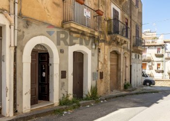 Edificio all\'aperto - Casa indipendente Via Carcere
 
57, Caltagirone - foto 40