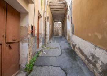 Hall / corridoio - Casa indipendente Via Volta Grasso
 
7, Caltagirone - foto 21