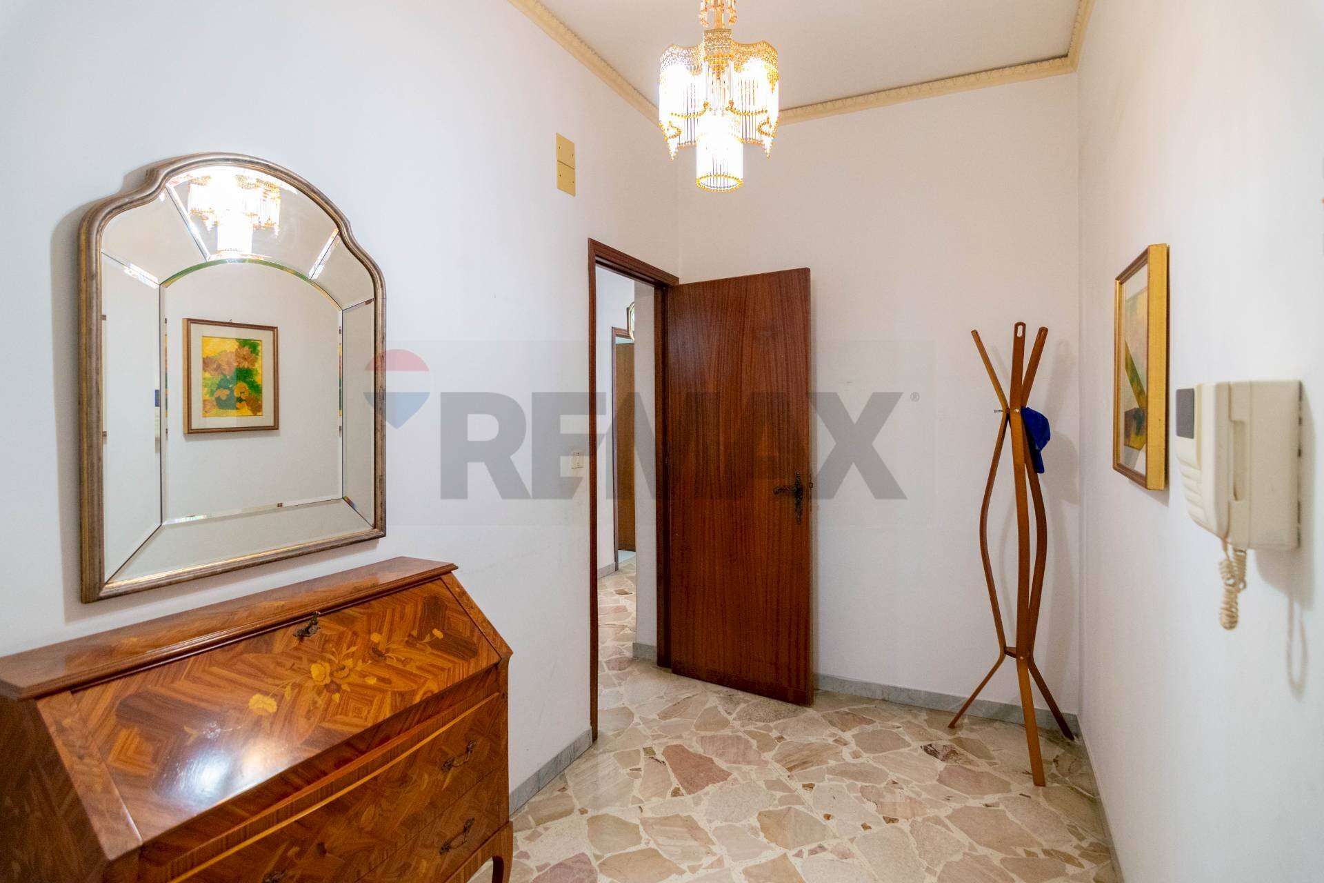 Hall / corridoio - Quadrilocale via Riccardo Wagner
33, Acireale - foto 2