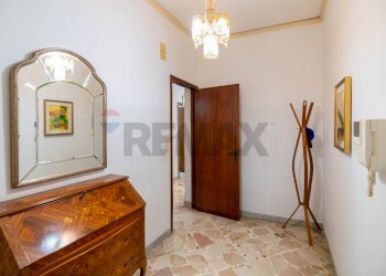 Hall / corridoio - Quadrilocale via Riccardo Wagner
 
33, Acireale - foto 2