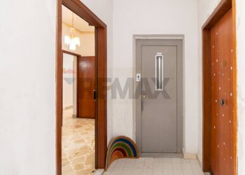 Hall / corridoio - Quadrilocale via Riccardo Wagner
 
33, Acireale - foto 28