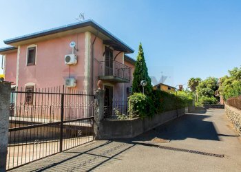 Casa all\'aperto - Casa semi indipendente via Archimede
 
13, Trecastagni - foto 2