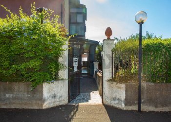 Edificio all\'aperto - Casa semi indipendente via Archimede
 
13, Trecastagni - foto 3