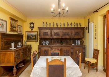 Sala da pranzo - Casa semi indipendente via Archimede
 
13, Trecastagni - foto 8