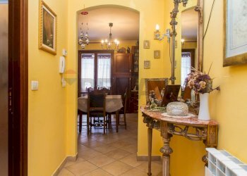 Hall / corridoio - Casa semi indipendente via Archimede
 
13, Trecastagni - foto 10