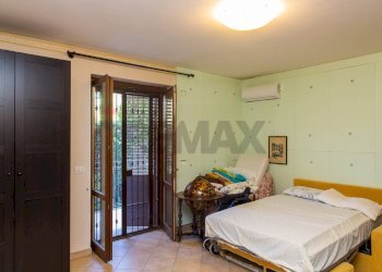 Camera / camera da letto - Casa semi indipendente via Archimede
 
13, Trecastagni - foto 11