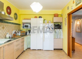 Cucina - Casa semi indipendente via Archimede
 
13, Trecastagni - foto 19