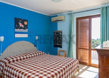 Camera / camera da letto - Casa semi indipendente via Archimede
 
13, Trecastagni - foto 20