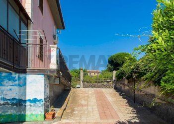 Terrazza - Casa semi indipendente via Archimede
 
13, Trecastagni - foto 35