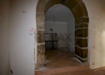 Hall / corridoio - Magazzino via ex matrice
 
59, Caltagirone - foto 10