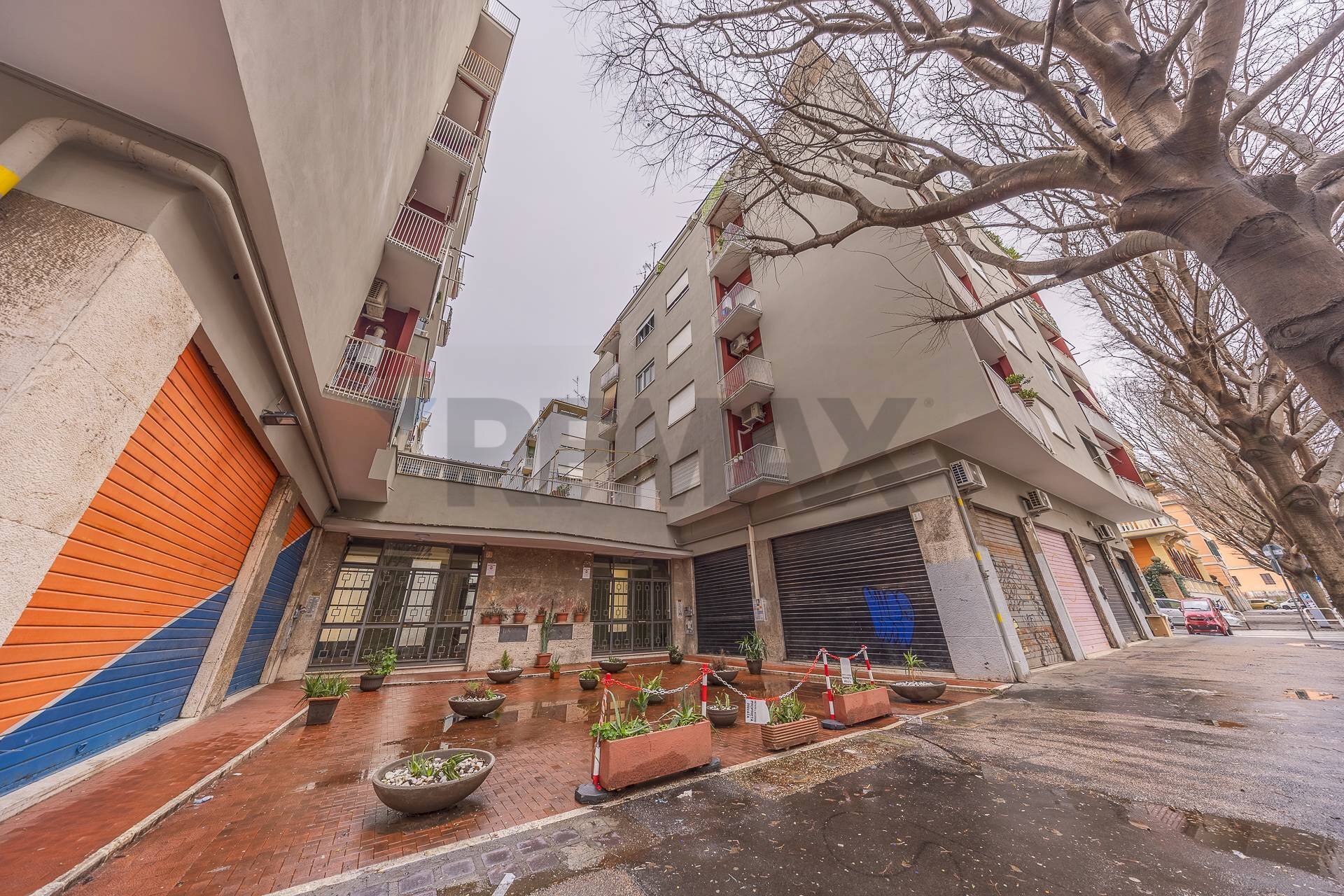 Edificio all\'aperto - Bilocale Roma - foto 3