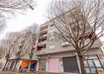 Edificio all\'aperto - Bilocale Roma - foto 5