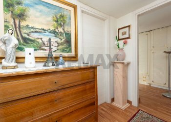 Dettagli - Attico Via Vincenzo Monti
 
1, Catania - foto 2