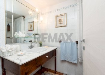 Bagno - Attico Via Vincenzo Monti
 
1, Catania - foto 11