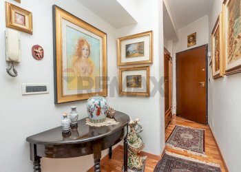 Hall / corridoio - Attico Via Vincenzo Monti
 
1, Catania - foto 14