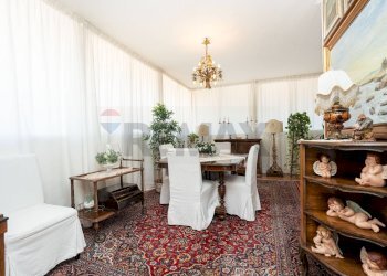 Sala da pranzo - Attico Via Vincenzo Monti
 
1, Catania - foto 23