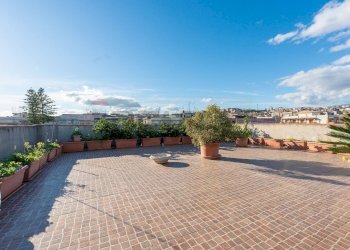 Terrazza - Attico Via Vincenzo Monti
 
1, Catania - foto 32