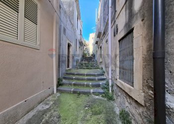 Edificio all\'aperto - Independent house Ronco Cernaia
 
3, Melilli - photo 3