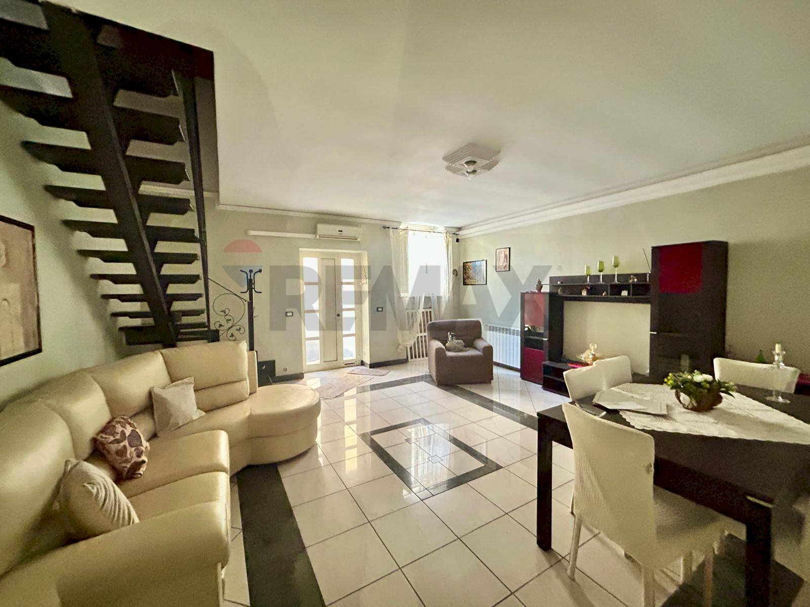 Sala da pranzo - Independent house SOLFERINO
 
89, Canicattini Bagni - photo 1