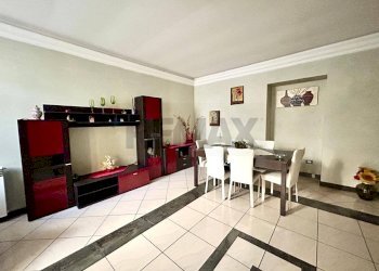 Sala da pranzo - Casa indipendente SOLFERINO
 
89, Canicattini Bagni - foto 4