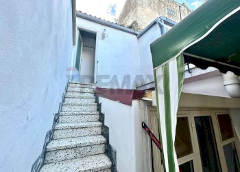 Scale - Casa indipendente SOLFERINO
 
89, Canicattini Bagni - foto 19