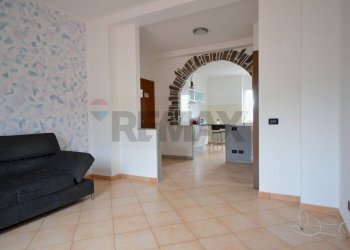 Soggiorno - Quadrilocale via Chiabrera
 
1, Carcare - foto 18