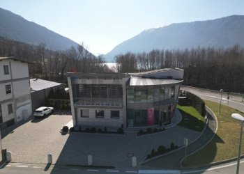 Edificio all\'aperto - Locale Commerciale Via Venezia
 
21, Alpago - foto 36