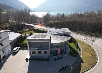 Edificio all\'aperto - Laboratorio Via Venezia
 
21, Alpago - foto 4