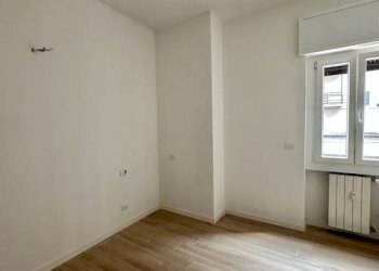 Camera da letto - Trilocale via Camillo Biseo, Brescia - foto 7