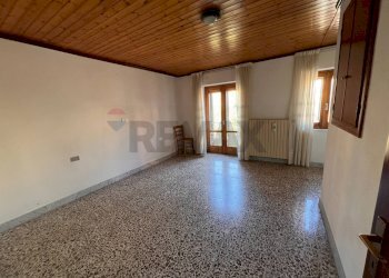 Stanza vuota - Appartamento Via Vittori Emanule
 
37, Castelpagano - foto 9