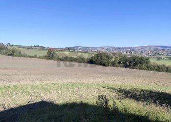 Vista delle montagne - Terreno agricolo VIA DEI MERCURI, Benevento - foto 8
