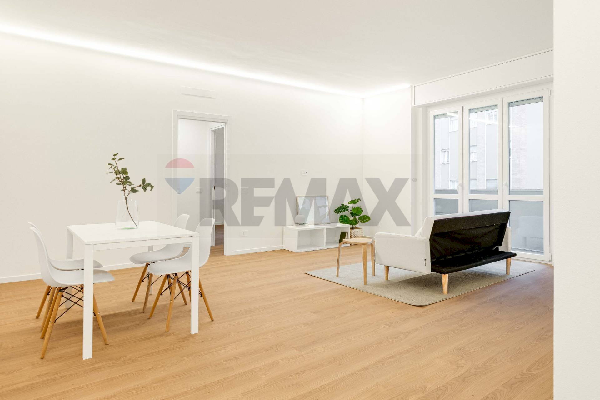 Sala da pranzo - Quadrilocale Viale Diaz
 
36, Busto Arsizio - foto 2