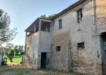 Facciata - Rustico via Colle San Biagio, 13, Osimo - foto 6