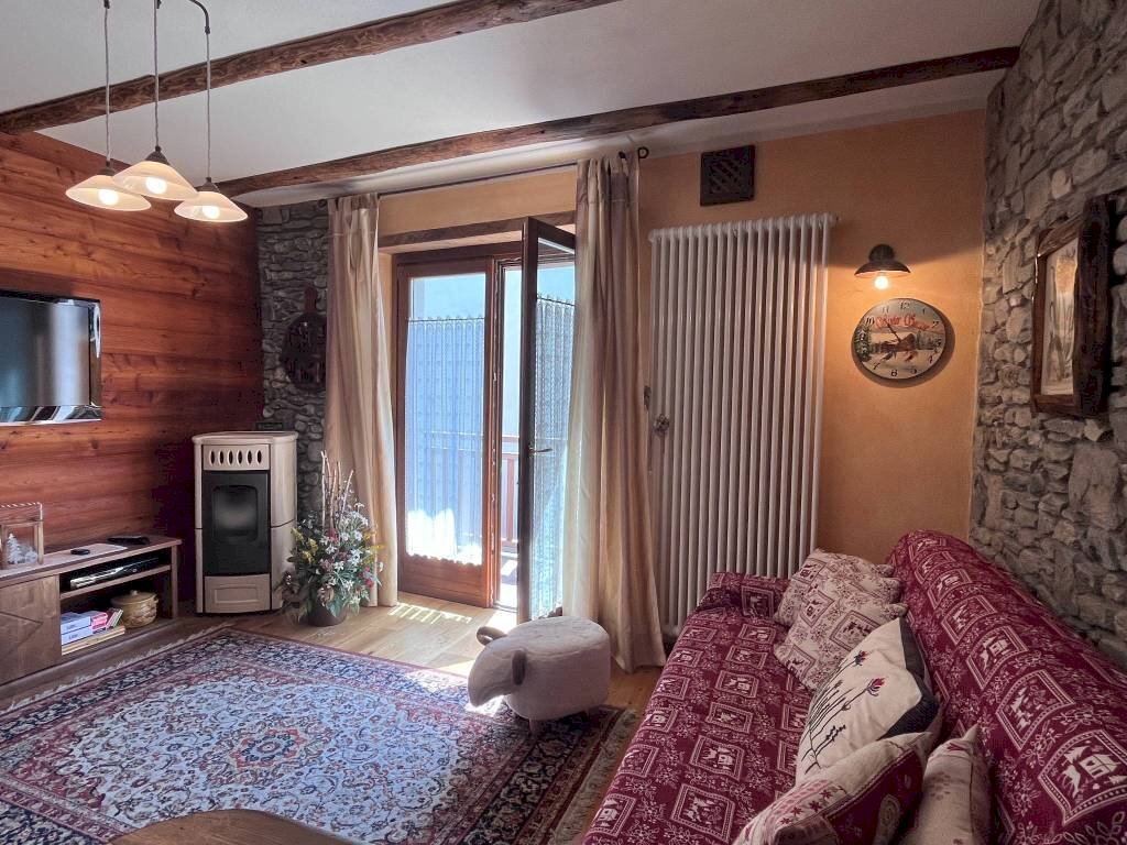 Salone - Appartamento Frazione Jouvenceaux, 18, Sauze d'Oulx - foto 1