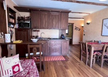 Cucina - Appartamento Frazione Jouvenceaux, 18, Sauze d'Oulx - foto 17