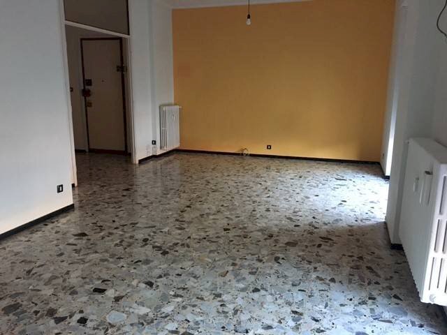 Salone - Quadrilocale via Aspromonte, 13, Alessandria - foto 2