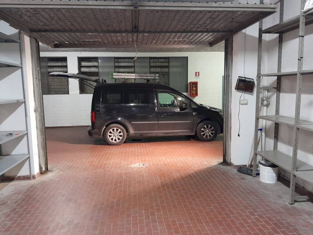 Posto macchina - Box corso Giuseppe Garibaldi, Ozzano dell'Emilia - foto 2