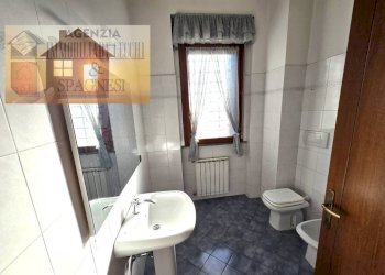 Bagno - Appartamento via Tredici Martiri, Campi Bisenzio - foto 8