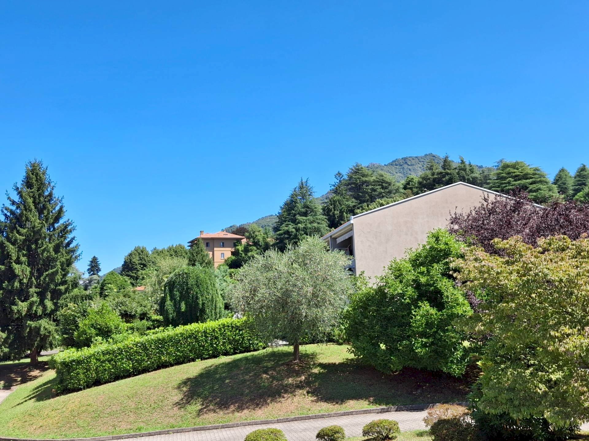 Foto 3 - Villa a Schiera via GORIZIA
 
52, Laveno-Mombello - foto 3