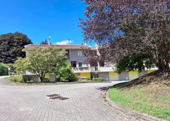 Foto 2 - Villa a Schiera via GORIZIA
 
52, Laveno-Mombello - foto 2